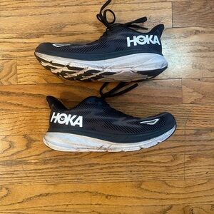 HOKA Clifton 9 Running Shoes